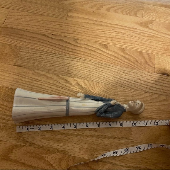 Vintage Victorian Style Porcelain Figure Woman Elegant - Picture 7 of 7